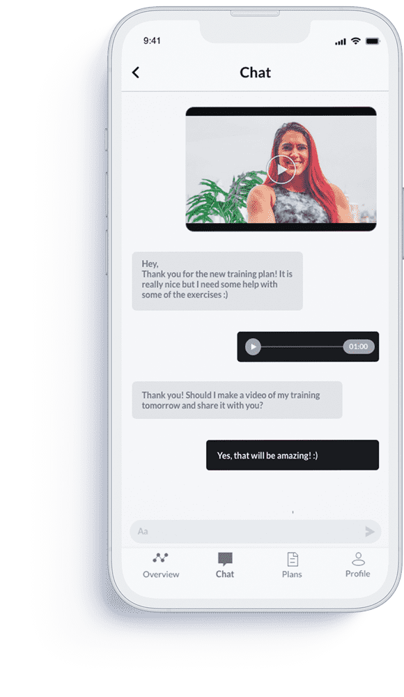 Online coaching app demonstrating a chat function.